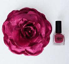 Load image into Gallery viewer, Ruby - Facial Impressions